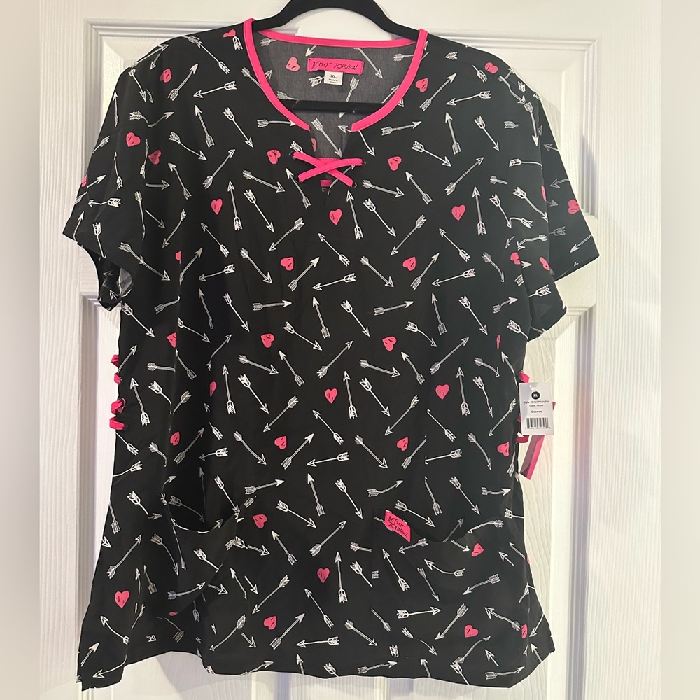 XL Betsy Johnson Scrub Top